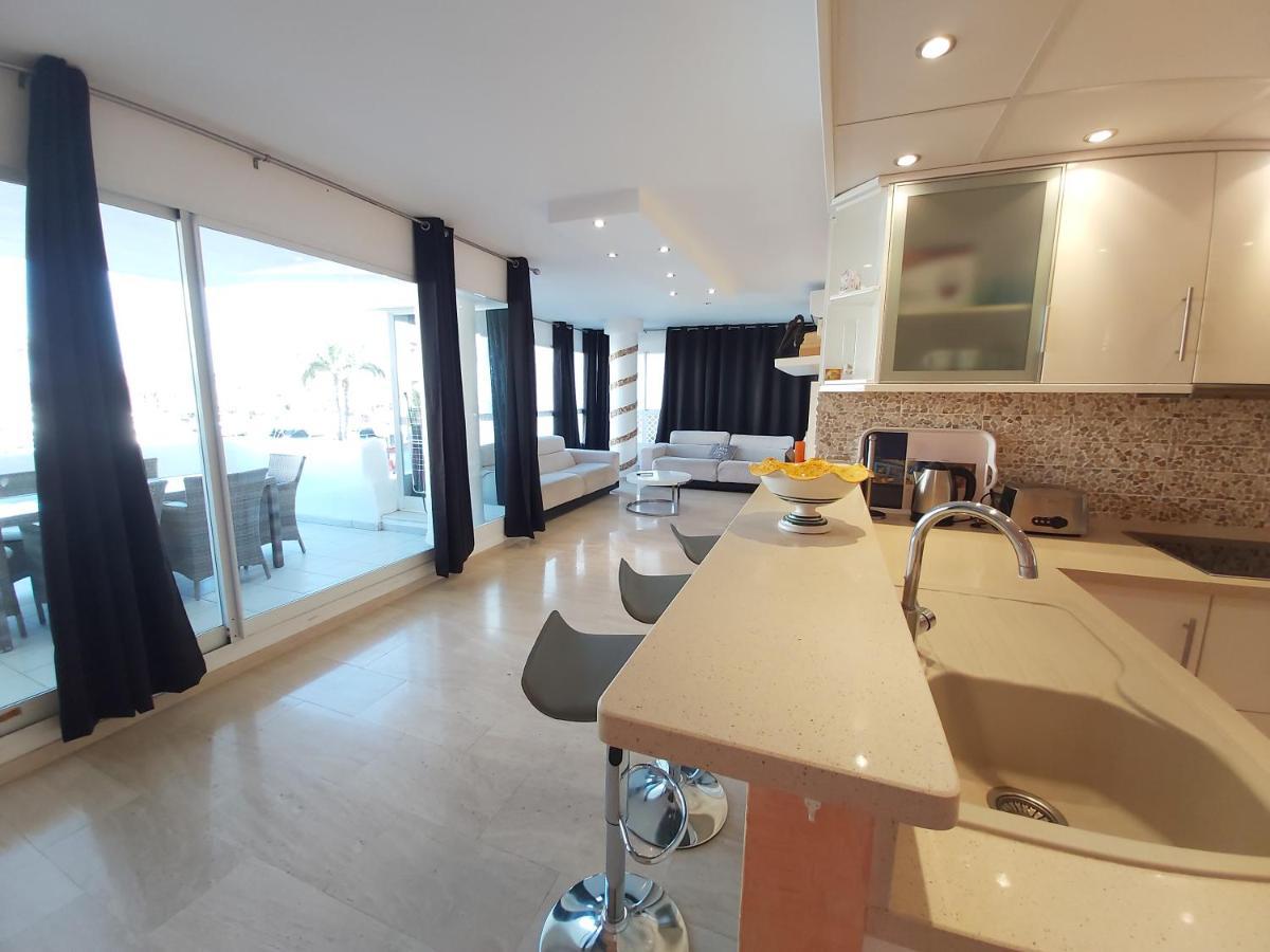 شقة Del Parque Flats - Puerto Marina بينالماذينا المظهر الخارجي الصورة